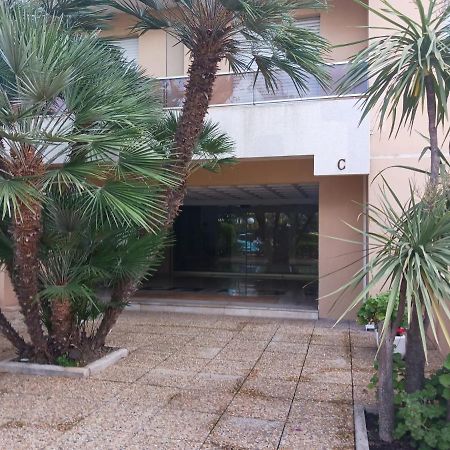 Rez-De-Jardin Grand Studio Apartment Cros-de-Cagnes Exterior photo
