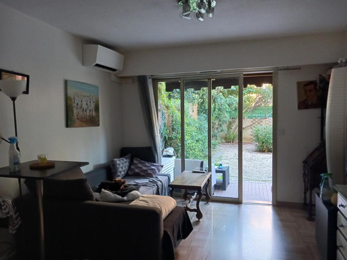 Rez-De-Jardin Grand Studio Apartment Cros-de-Cagnes Exterior photo